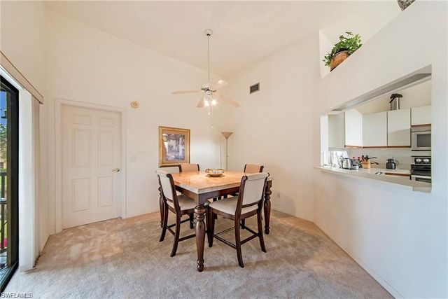 643 Beachwalk Cir Apt 202, Naples, FL 34108