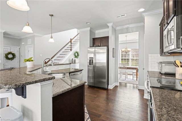 6291 Armsburg Road, Clemmons, NC 27012