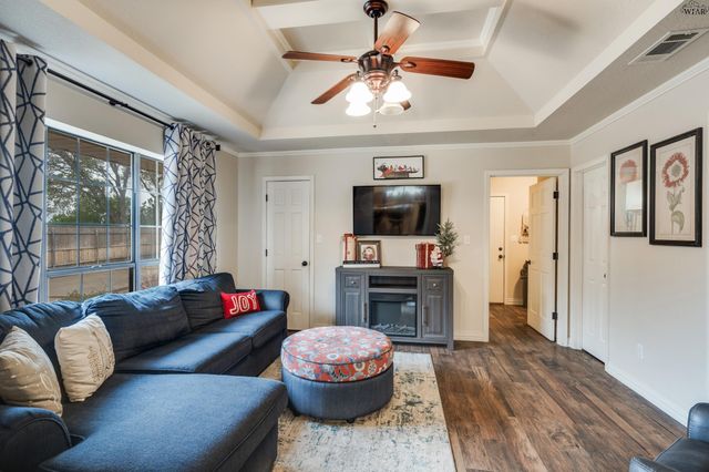 4733 WILLOW BEND DRIVE, Wichita Falls, TX 76310