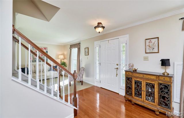 5173 Kings Park Drive, St Louis, MO 63129