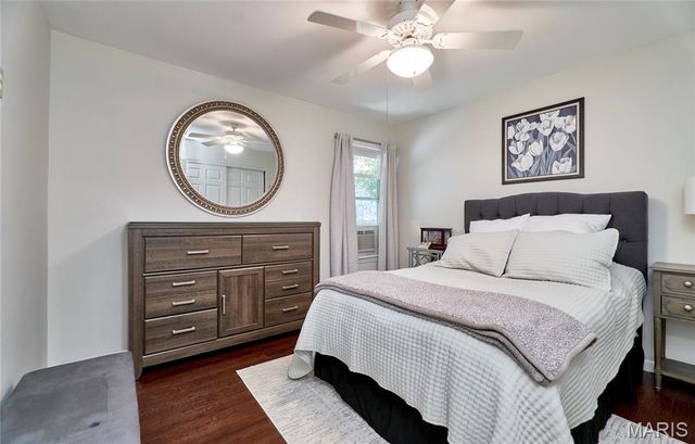 5173 Kings Park Drive, St Louis, MO 63129