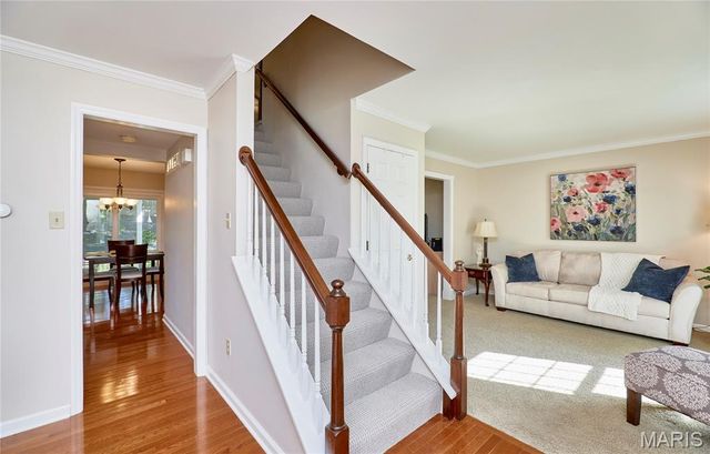 5173 Kings Park Drive, St Louis, MO 63129