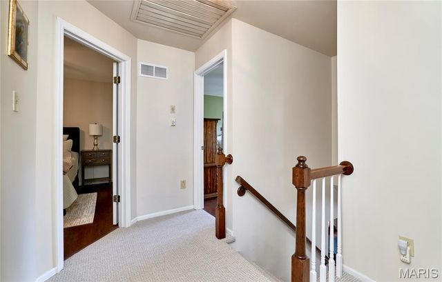 5173 Kings Park Drive, St Louis, MO 63129
