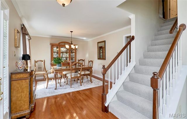 5173 Kings Park Drive, St Louis, MO 63129