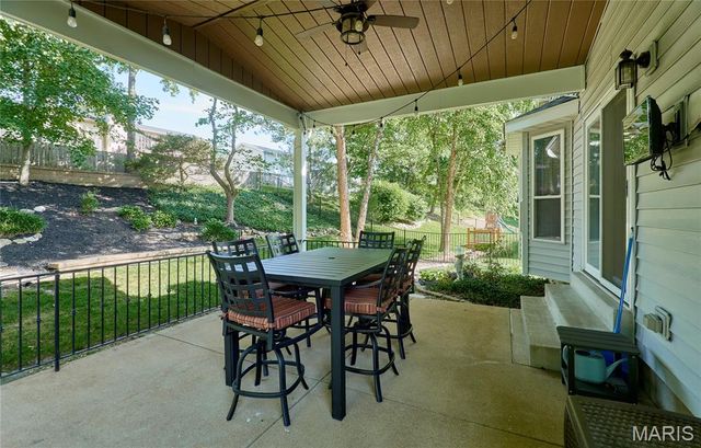 5173 Kings Park Drive, St Louis, MO 63129