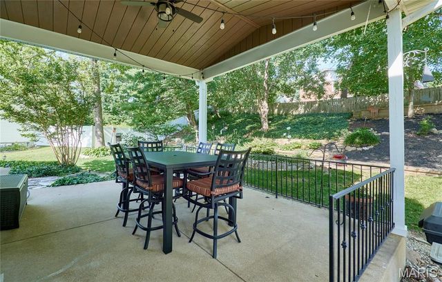 5173 Kings Park Drive, St Louis, MO 63129