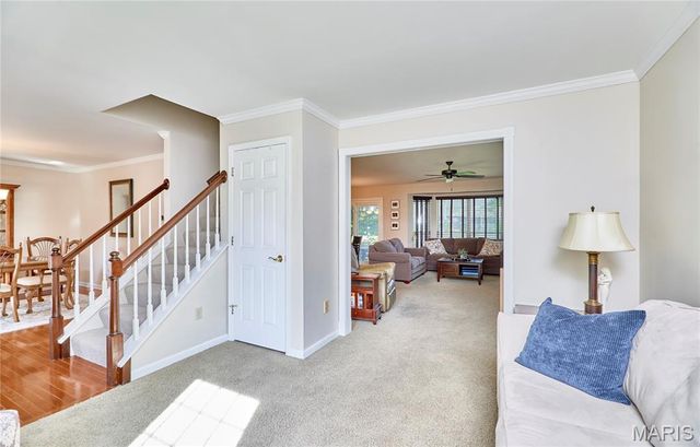 5173 Kings Park Drive, St Louis, MO 63129