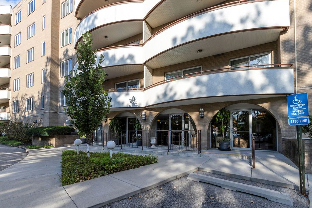 6400 N Cicero Avenue 416, Lincolnwood, IL 60712