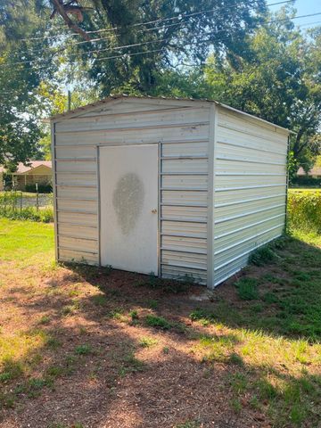 219 S Centre Street, De Kalb, TX 75559