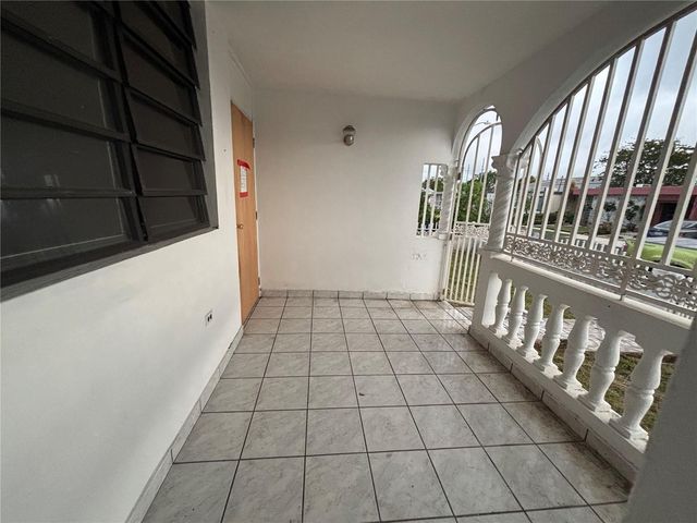 23 CALLE, Bayamon, PR 00959