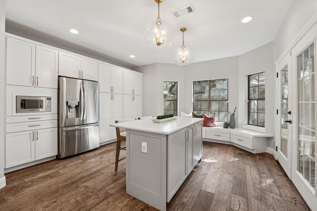 7204 Guava CV, Austin, TX 78750