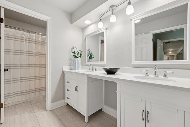 7204 Guava CV, Austin, TX 78750