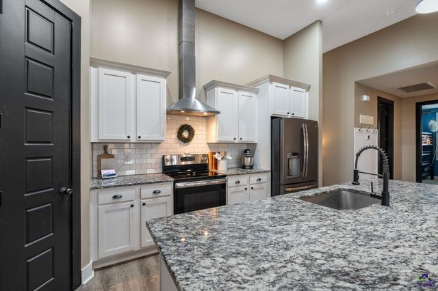 82 Agriculture Ln, Perry, GA 31069