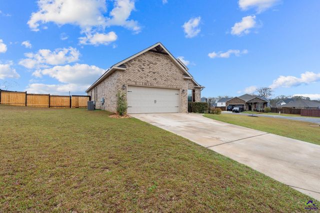 82 Agriculture Ln, Perry, GA 31069