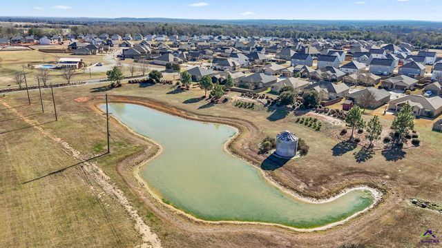 82 Agriculture Ln, Perry, GA 31069