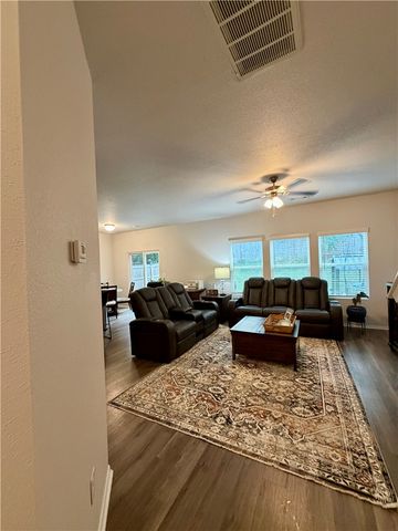 3310 Red Tail, Farmington, AR 72730