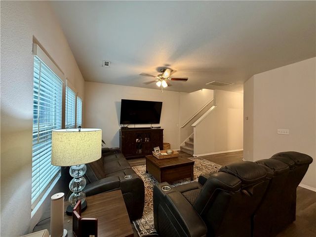 3310 Red Tail, Farmington, AR 72730