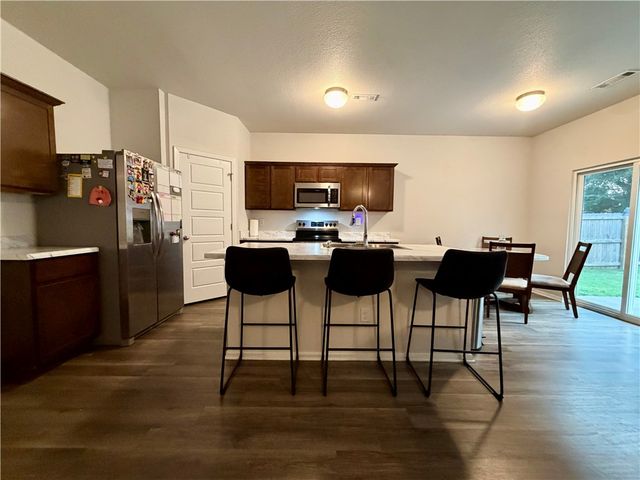 3310 Red Tail, Farmington, AR 72730