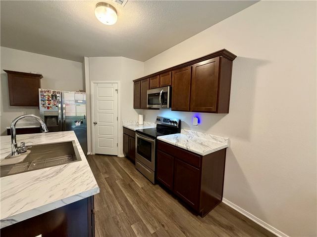 3310 Red Tail, Farmington, AR 72730