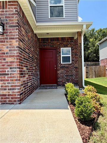 3310 Red Tail, Farmington, AR 72730