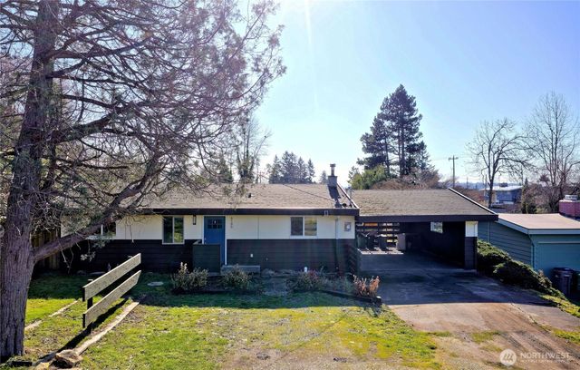 6105 S 124th St, Seattle, WA 98178