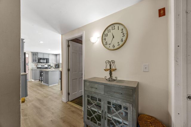 49 Powderhorn Way, Centerville, MA 02632