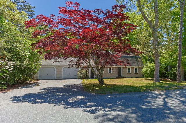49 Powderhorn Way, Centerville, MA 02632