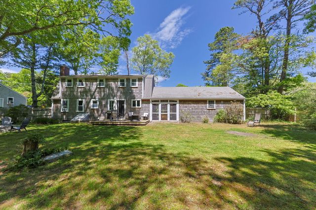 49 Powderhorn Way, Centerville, MA 02632
