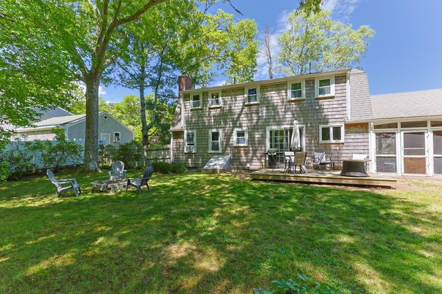 49 Powderhorn Way, Centerville, MA 02632