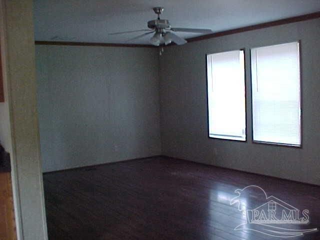 4727 Radio Rd, Milton, FL 32583