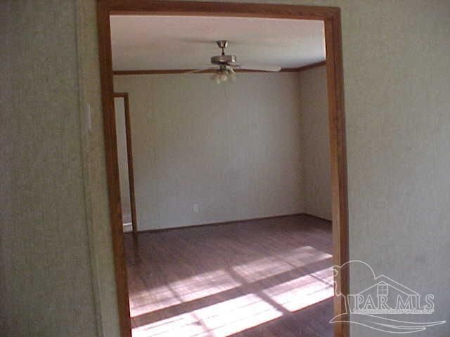 4727 Radio Rd, Milton, FL 32583