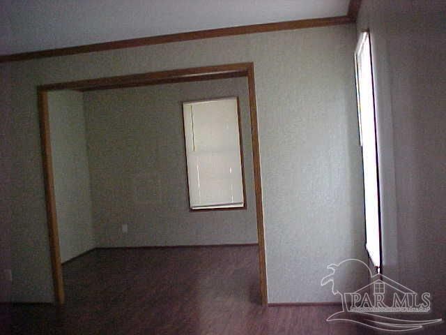 4727 Radio Rd, Milton, FL 32583