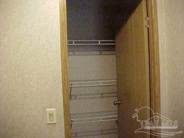 4727 Radio Rd, Milton, FL 32583