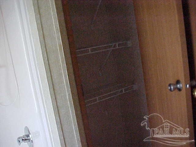 4727 Radio Rd, Milton, FL 32583