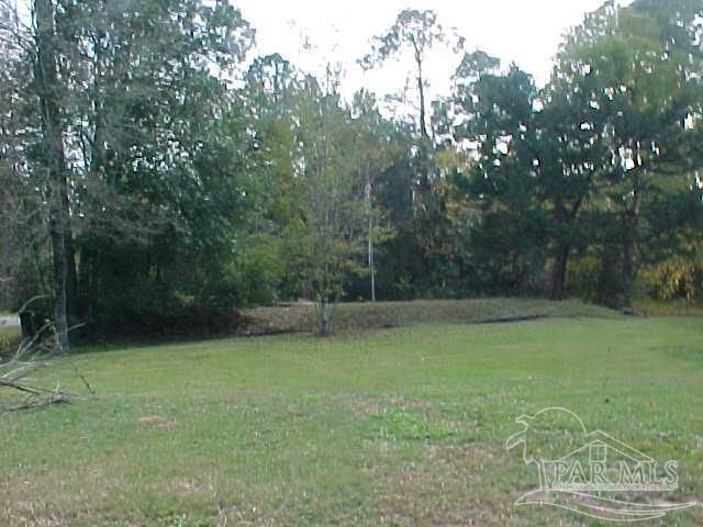 4727 Radio Rd, Milton, FL 32583