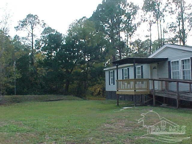 4727 Radio Rd, Milton, FL 32583