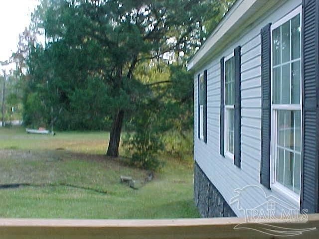 4727 Radio Rd, Milton, FL 32583