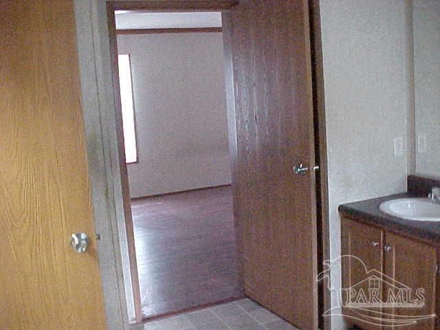 4727 Radio Rd, Milton, FL 32583