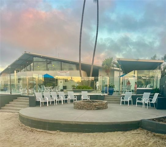 252 Mayflower, Newport Beach, CA 92660