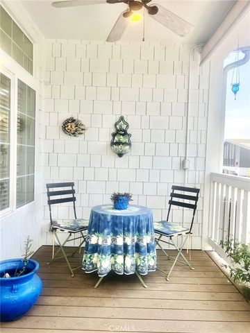 252 Mayflower, Newport Beach, CA 92660