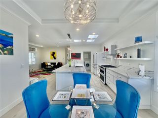252 Mayflower, Newport Beach, CA 92660