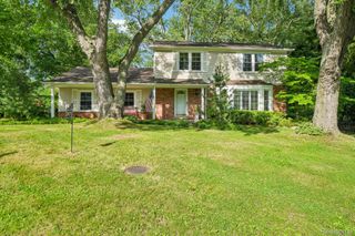2675 Douglas Drive, Bloomfield Hills, MI 48304