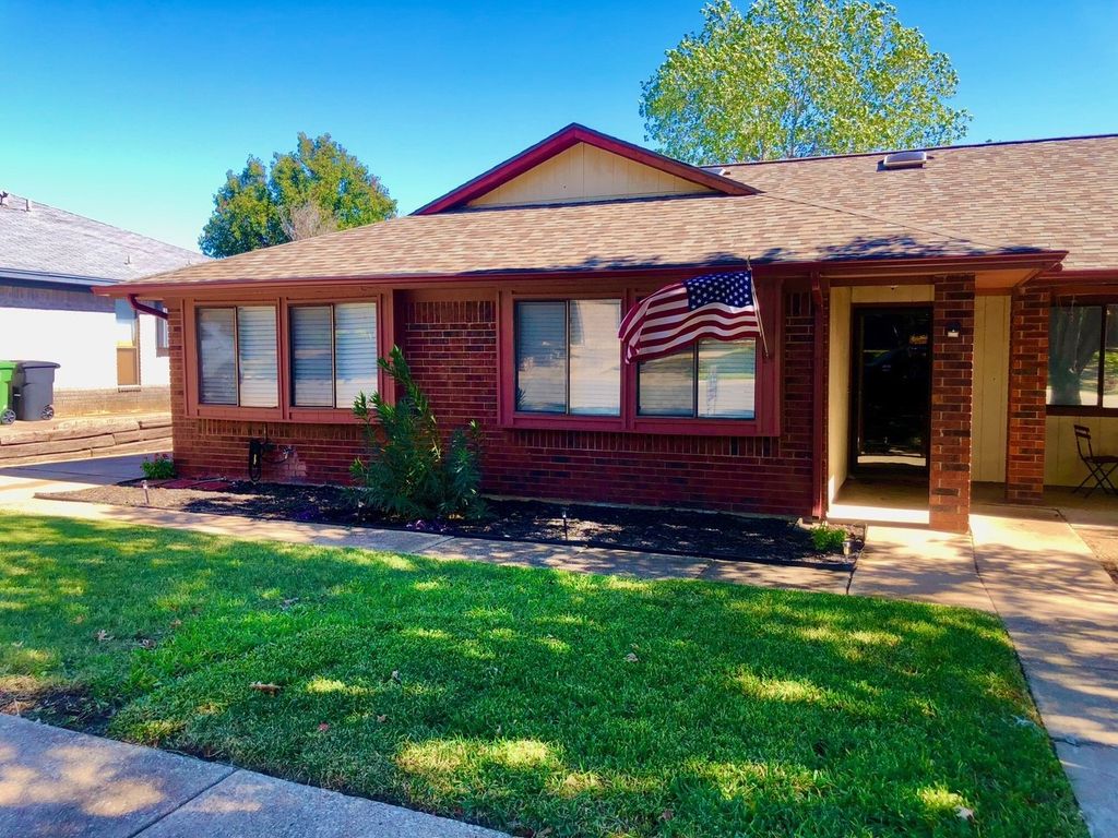 1104 Bellmont Court, Bedford, TX 76022