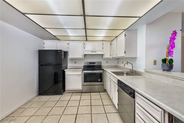 3930 University Center Drive 412, Las Vegas, NV 89119