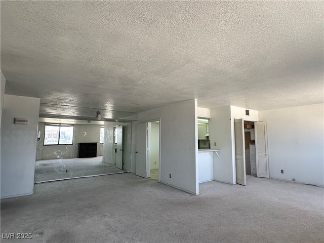 3930 University Center Drive 412, Las Vegas, NV 89119