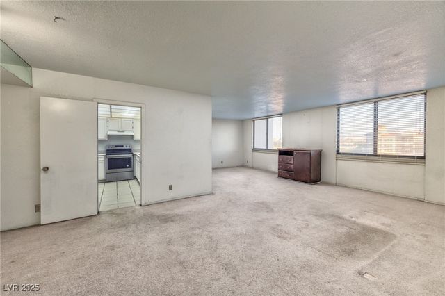 3930 University Center Drive 412, Las Vegas, NV 89119