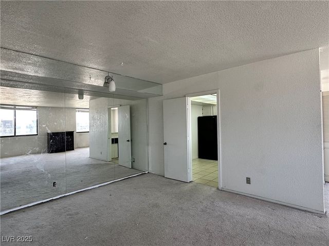 3930 University Center Drive 412, Las Vegas, NV 89119