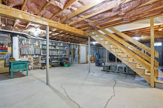 5 Van Buren Circle, Goffstown, NH 03045