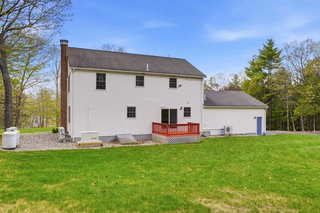 5 Van Buren Circle, Goffstown, NH 03045