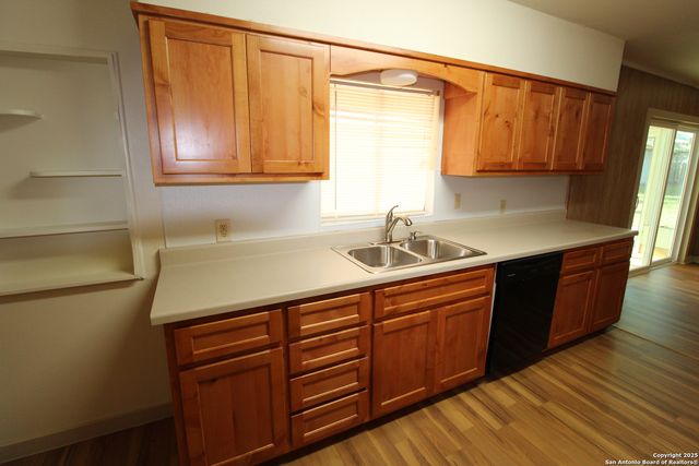 15331 Cottage, Lytle, TX 78052